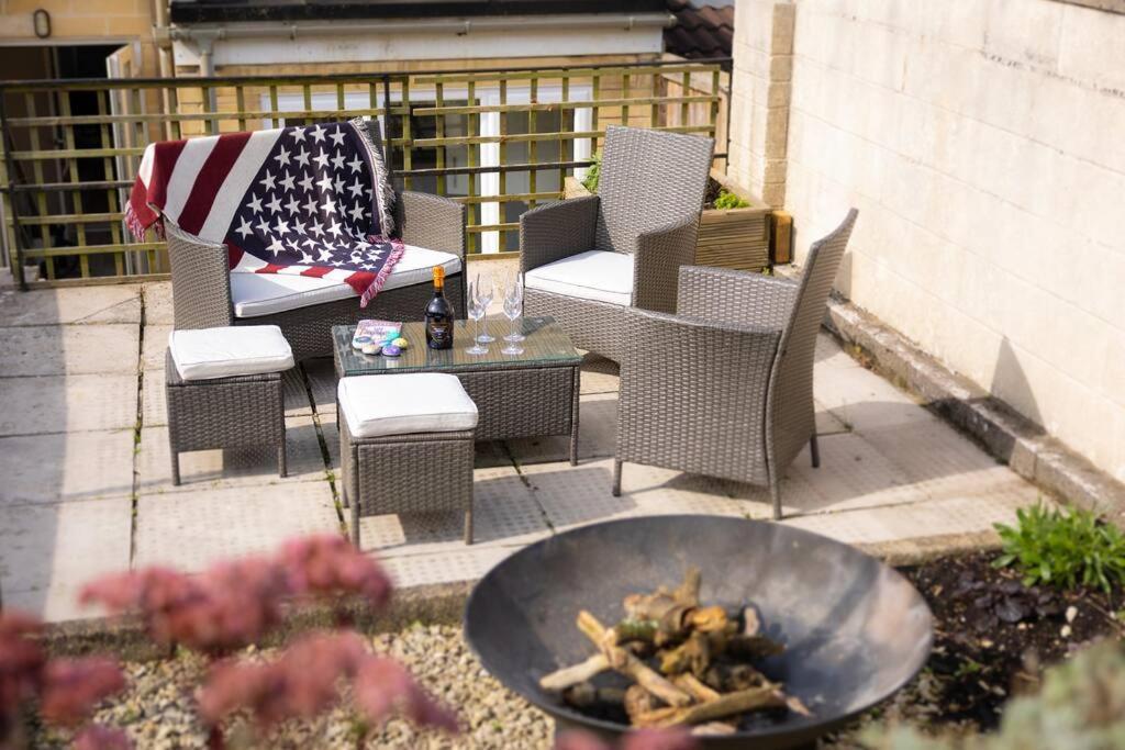 Pure B - Welcoming Bath City 3 Bed House Free Parking & Wifi Bagian luar foto