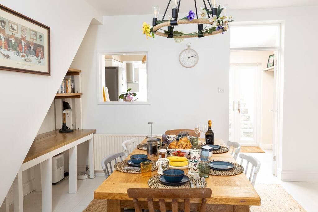 Pure B - Welcoming Bath City 3 Bed House Free Parking & Wifi Bagian luar foto
