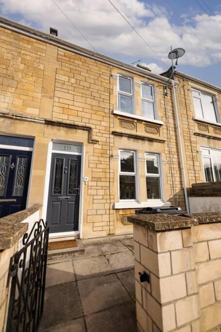 Pure B - Welcoming Bath City 3 Bed House Free Parking & Wifi Bagian luar foto